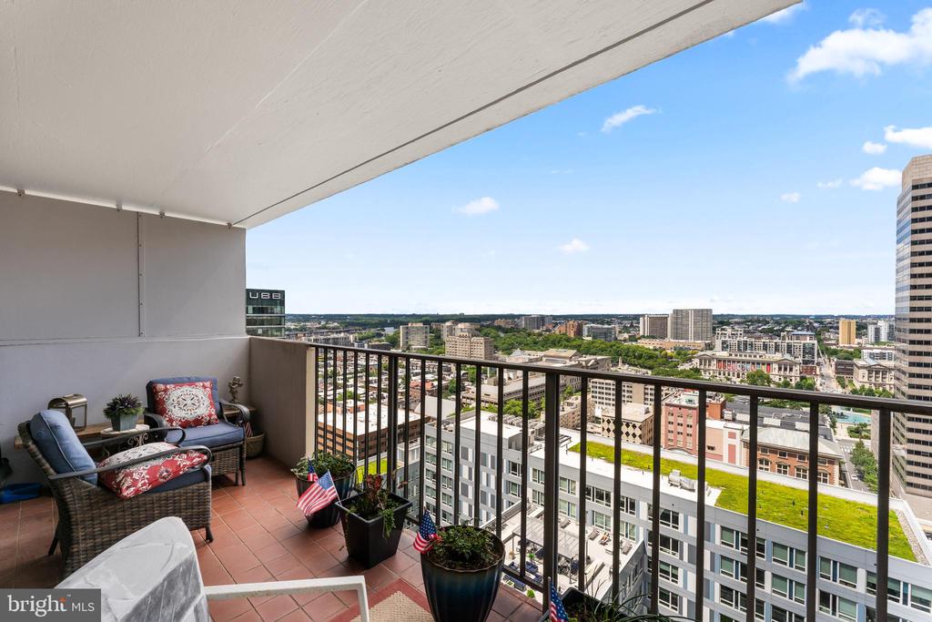 1901 JOHN F KENNEDY BOULEVARD 2306
