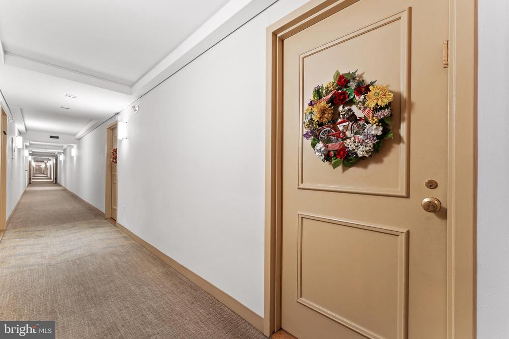 1901 JOHN F KENNEDY BOULEVARD 2306