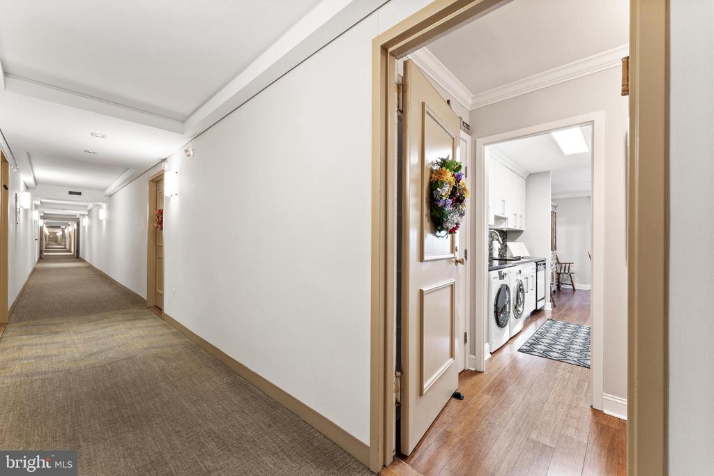 1901 JOHN F KENNEDY BOULEVARD 2306