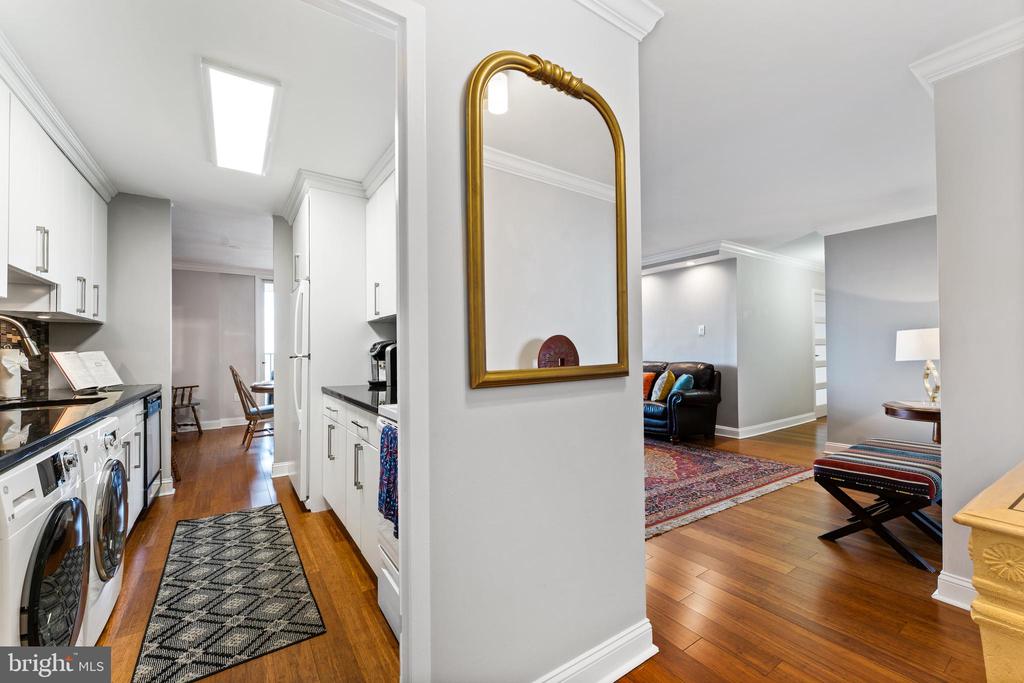 1901 JOHN F KENNEDY BOULEVARD 2306