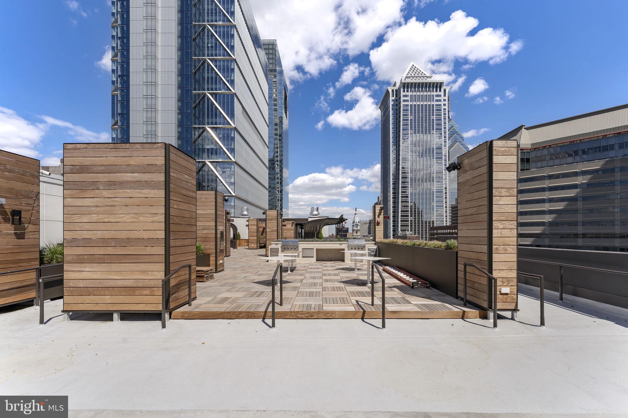 1901 JOHN F KENNEDY BOULEVARD 2306