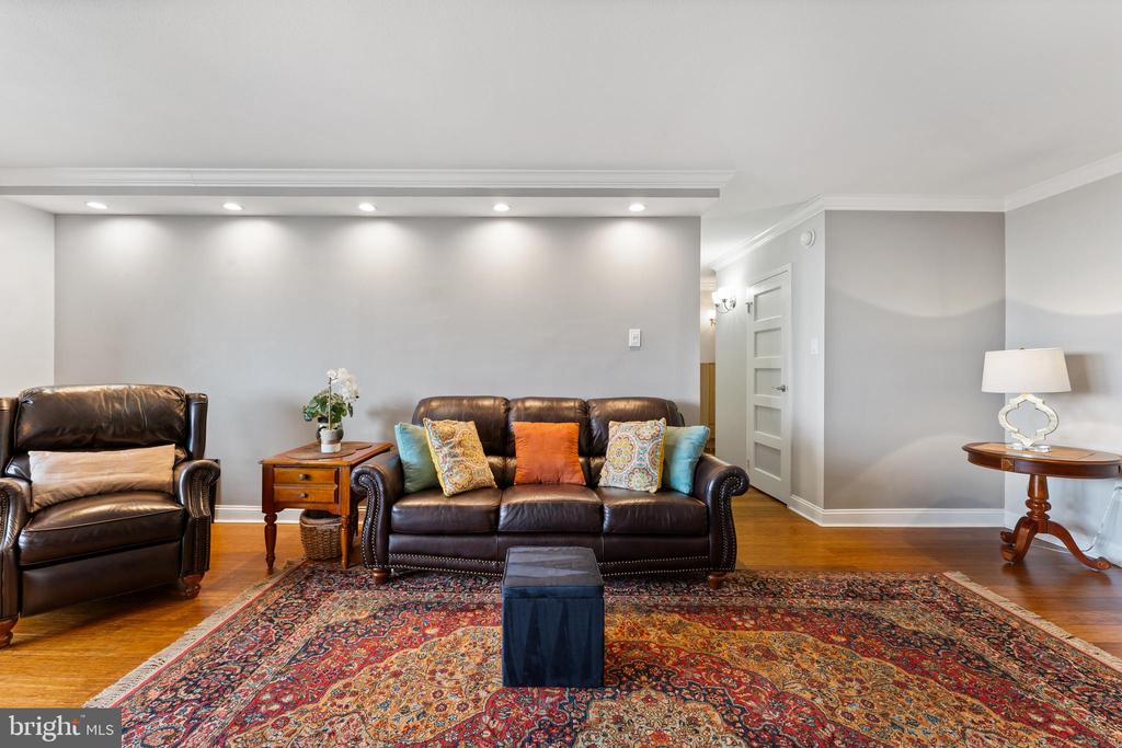 1901 JOHN F KENNEDY BOULEVARD 2306