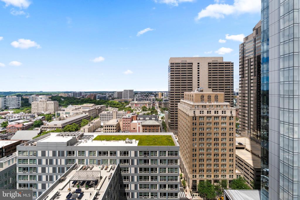 1901 JOHN F KENNEDY BOULEVARD 2306