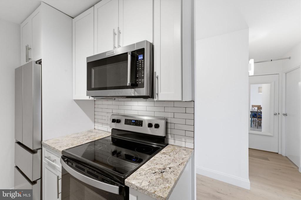 1901 JOHN F KENNEDY BOULEVARD Unit: 1824