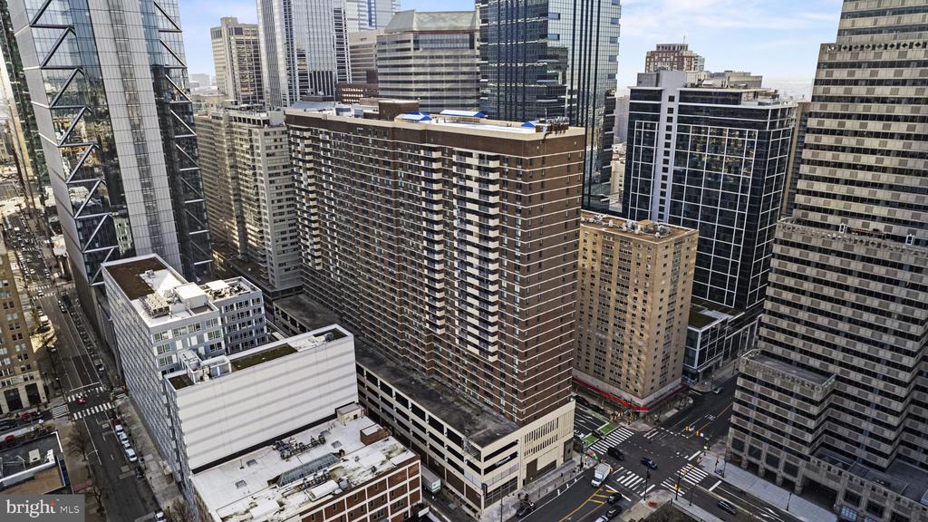 1901 JOHN F KENNEDY BOULEVARD Unit: 1824
