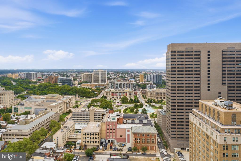 1901 JOHN F KENNEDY BOULEVARD Unit: 1824