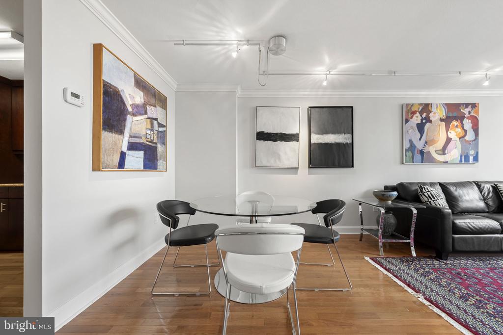 1901 JOHN F KENNEDY BOULEVARD Unit: 1903
