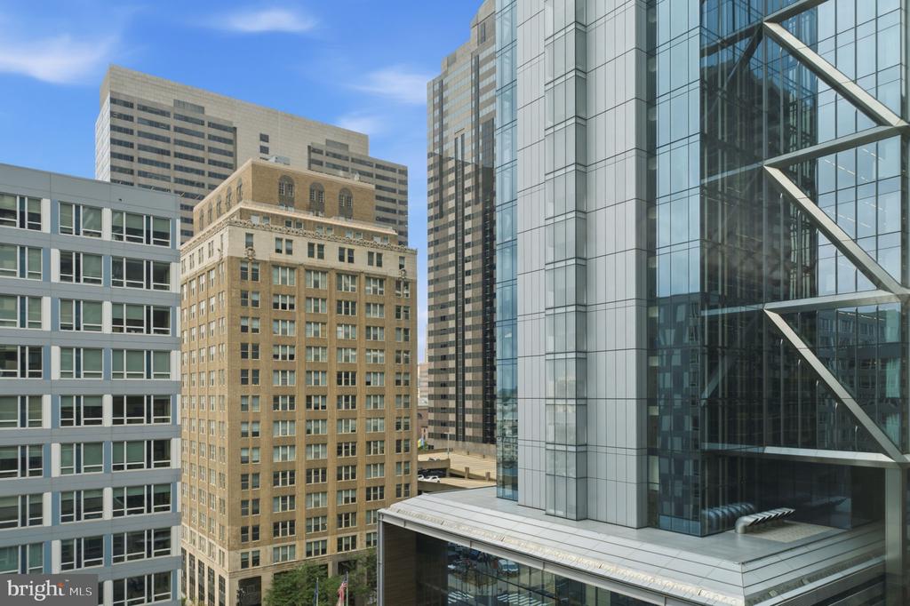 1901 JOHN F KENNEDY BOULEVARD Unit: 906