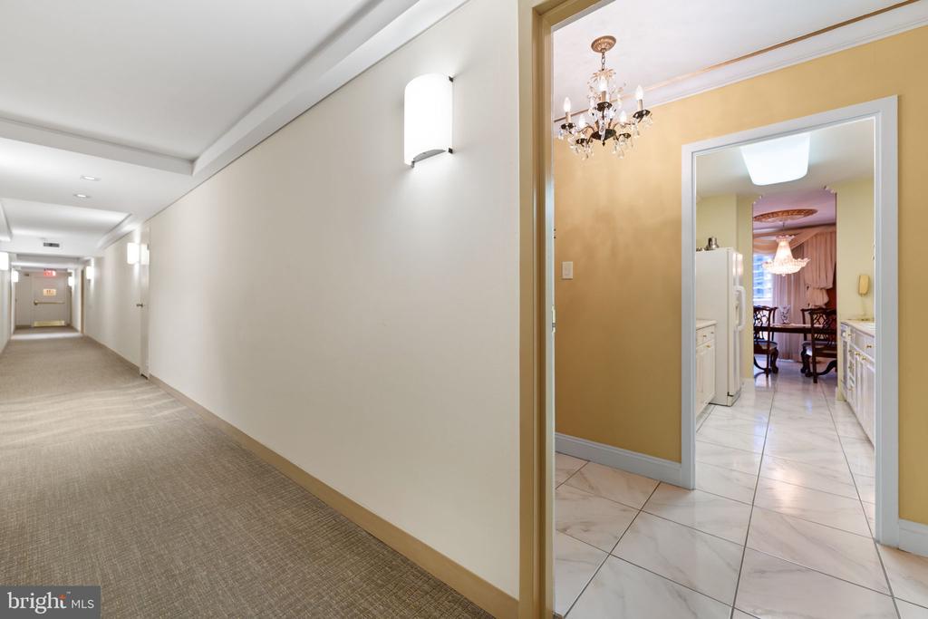 1901 JOHN F KENNEDY BOULEVARD Unit: 2409-10