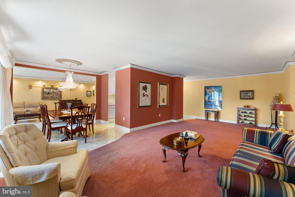 1901 JOHN F KENNEDY BOULEVARD Unit: 2409-10