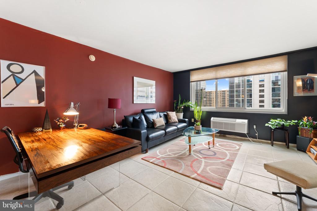 1901 JOHN F KENNEDY BOULEVARD Unit: 2217-18