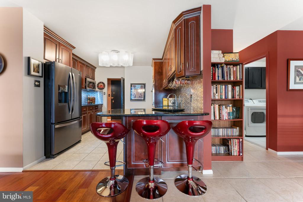 1901 JOHN F KENNEDY BOULEVARD Unit: 2217-18