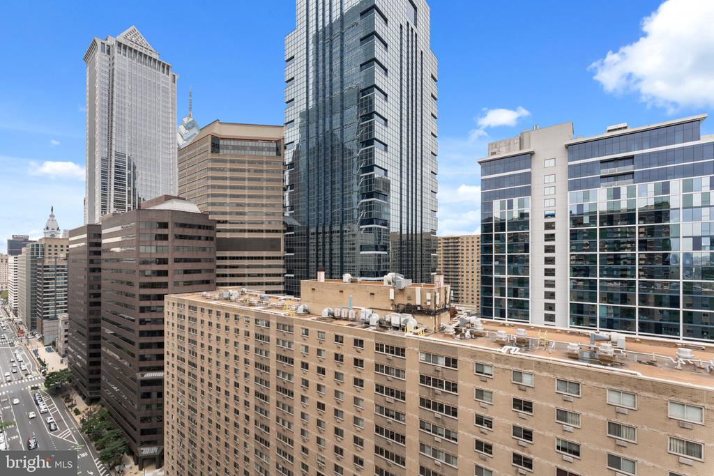 1901 JOHN F KENNEDY BOULEVARD Unit: 2217-18