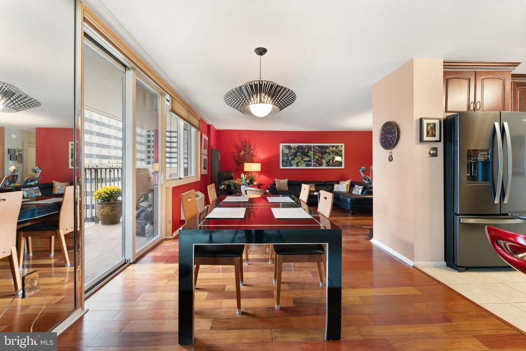 1901 JOHN F KENNEDY BOULEVARD Unit: 2217-18