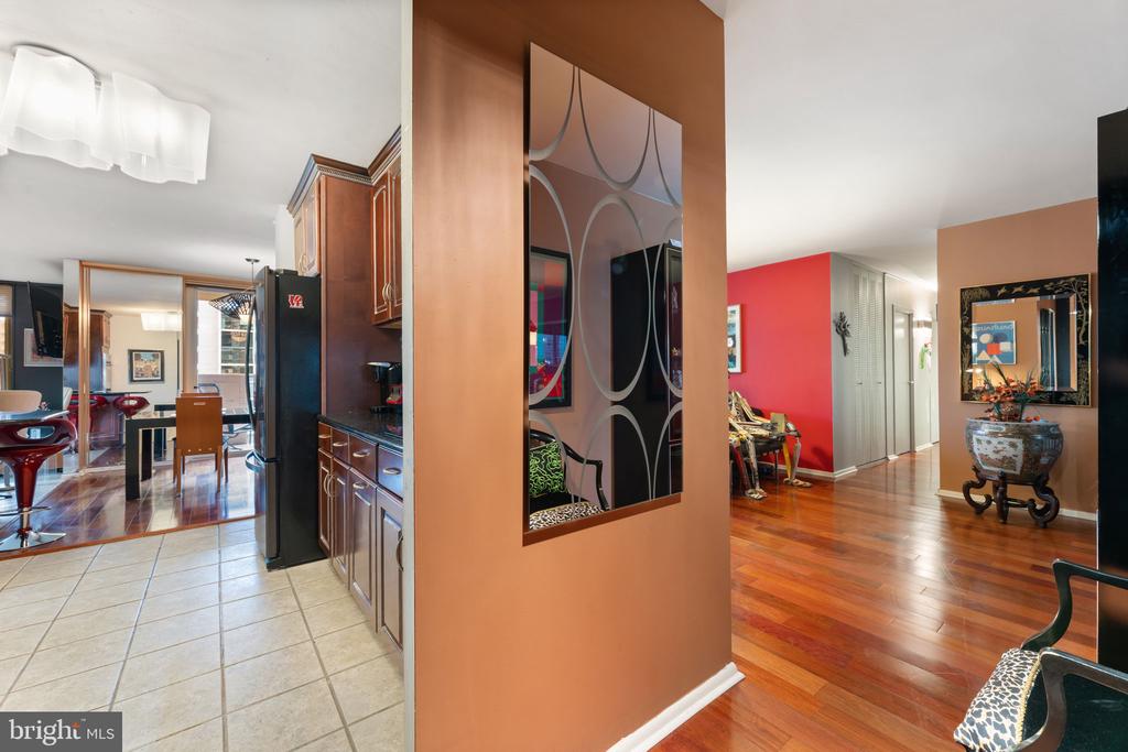 1901 JOHN F KENNEDY BOULEVARD Unit: 2217-18