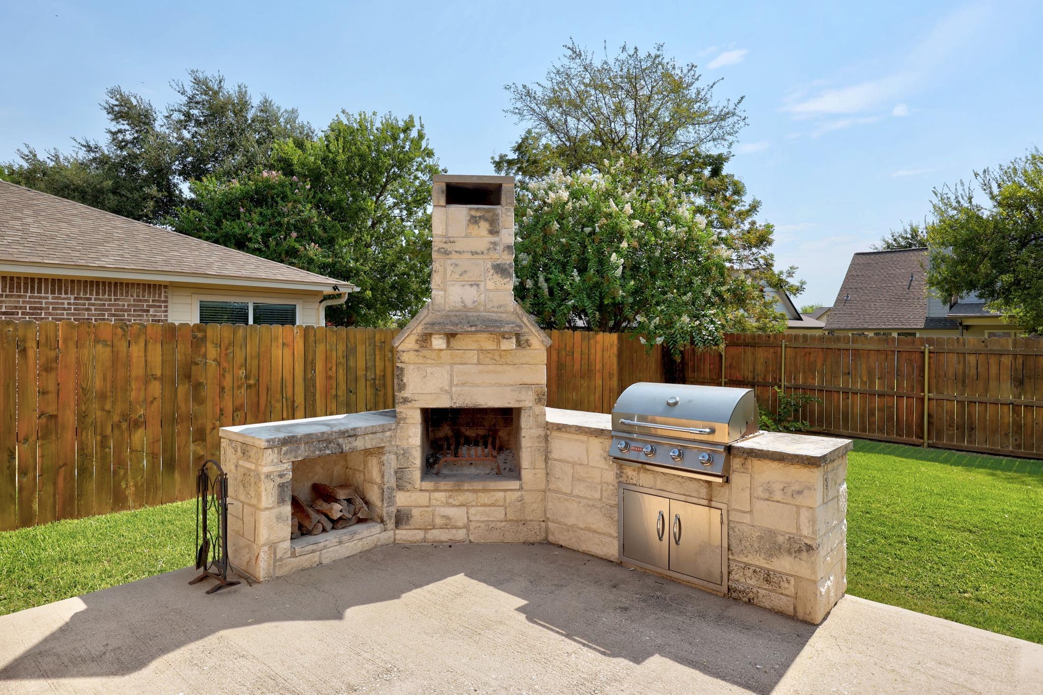 11 Burnham DR