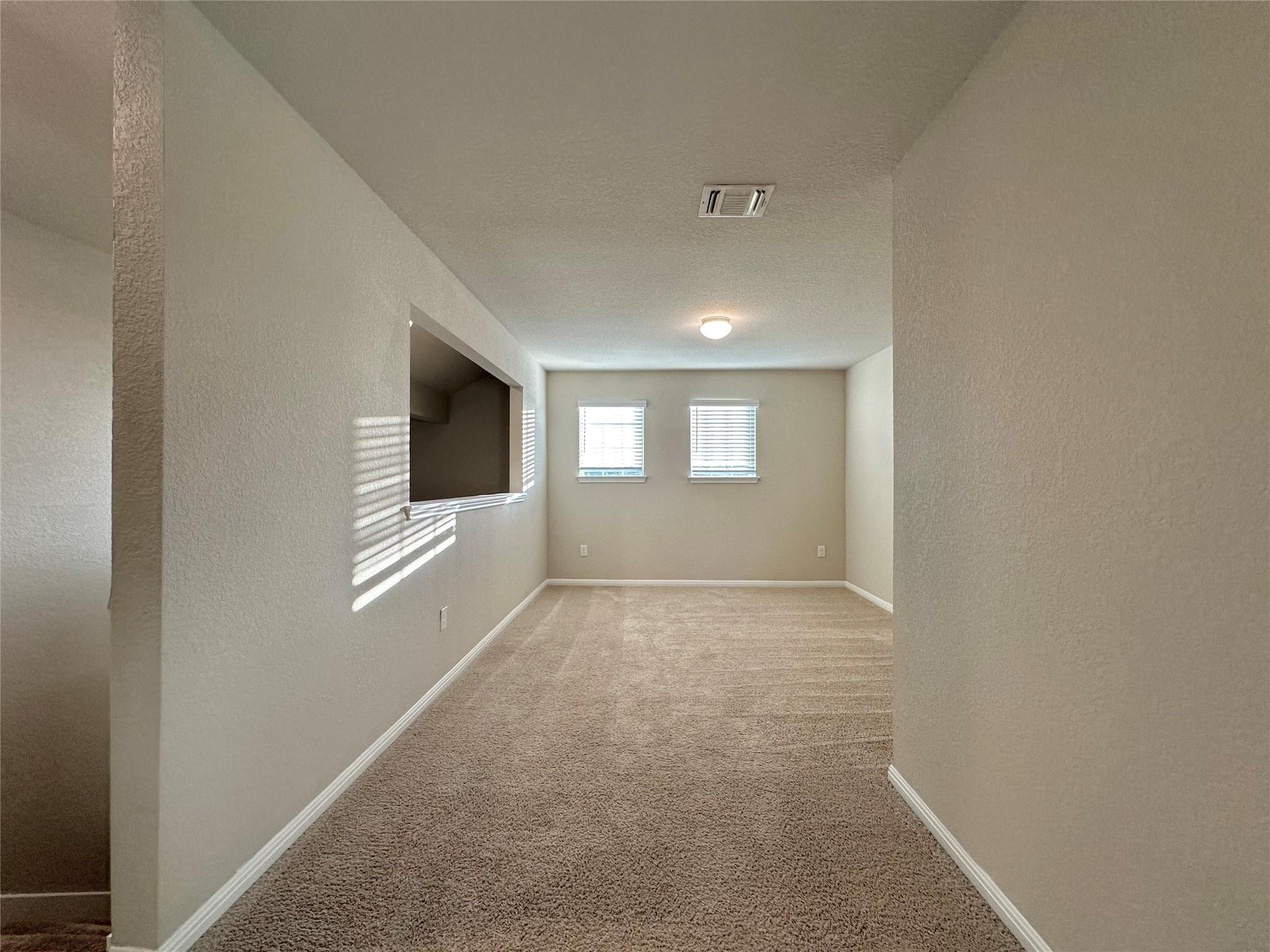 10701 Seguin RD
