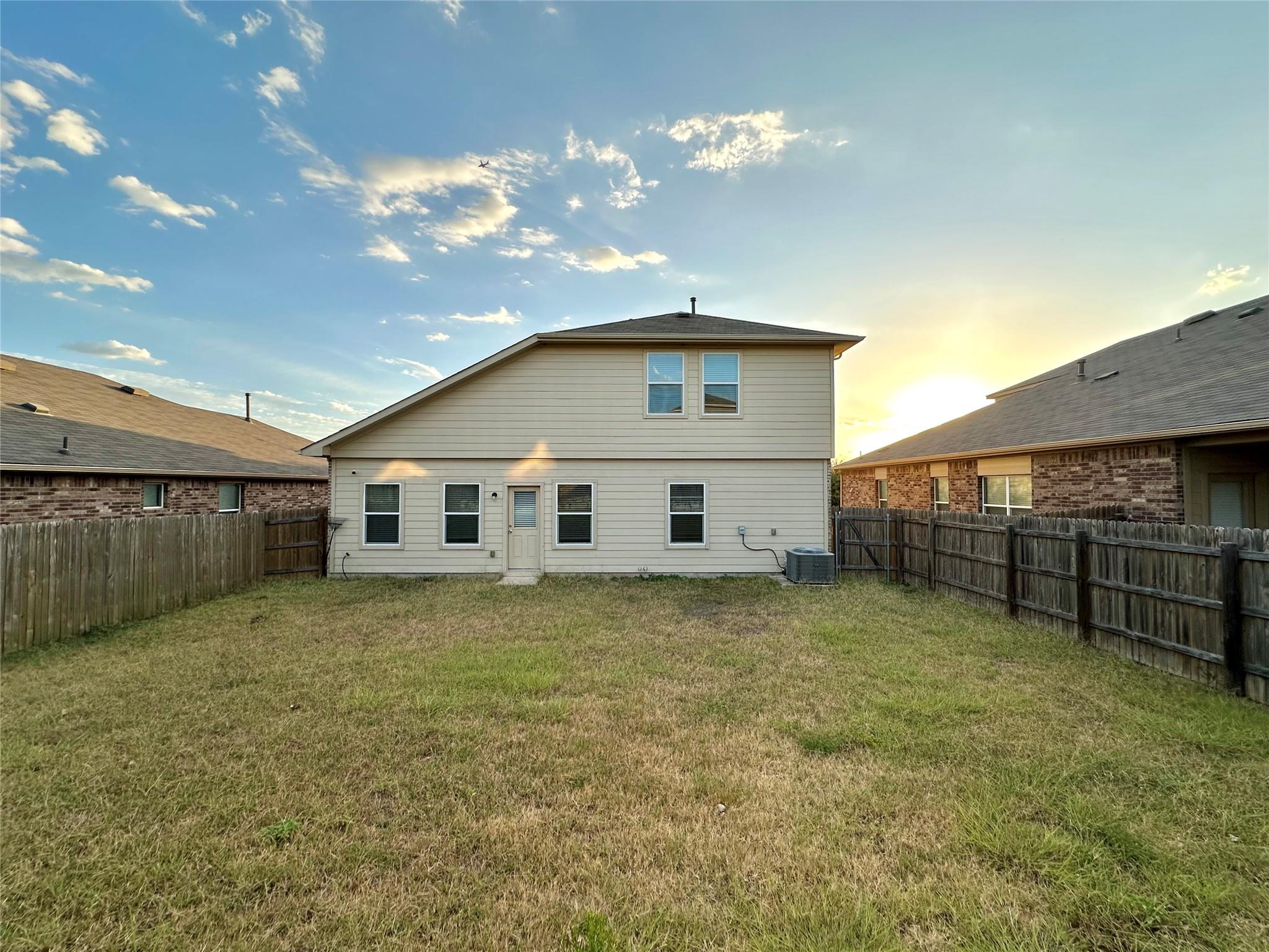 10701 Seguin RD