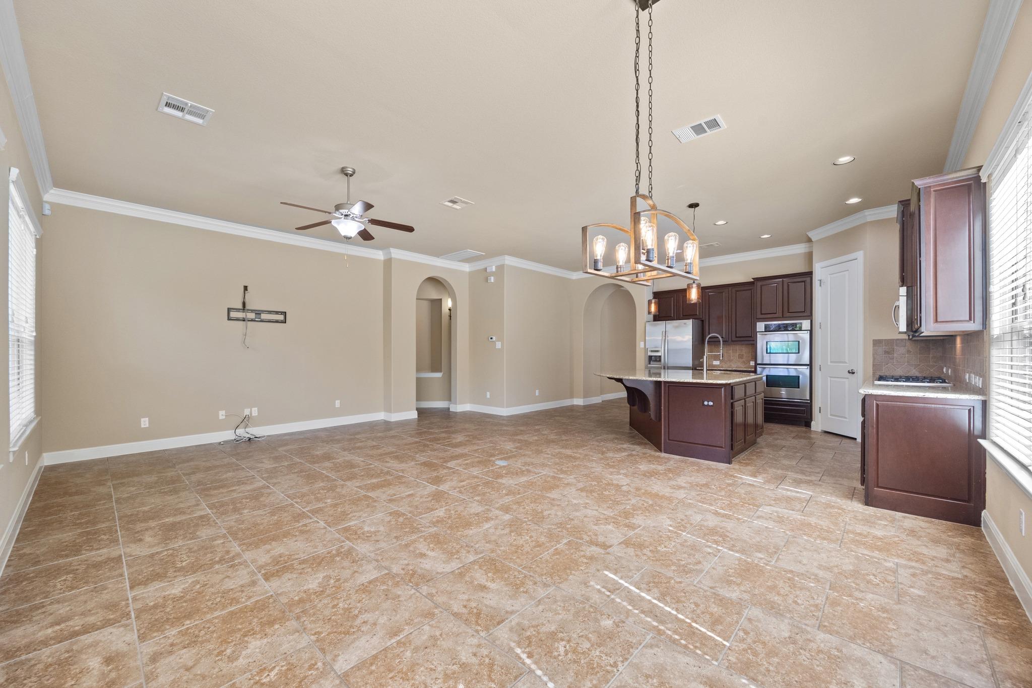 4004 Gloucester DR