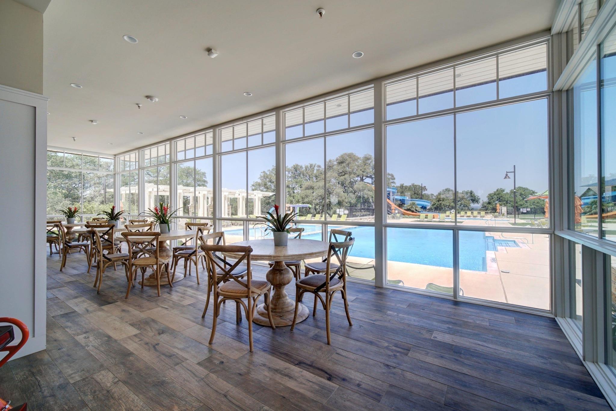108 Leon LOOP