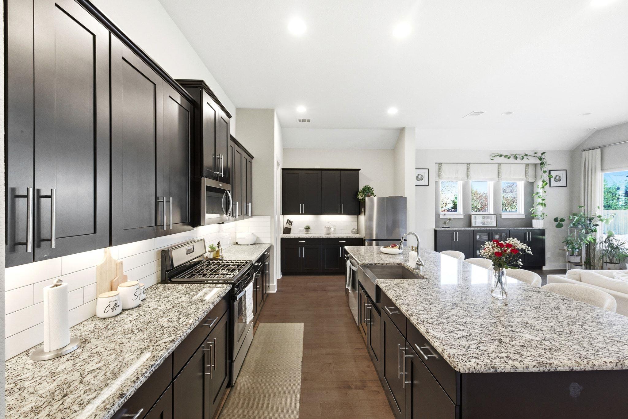 108 Leon LOOP