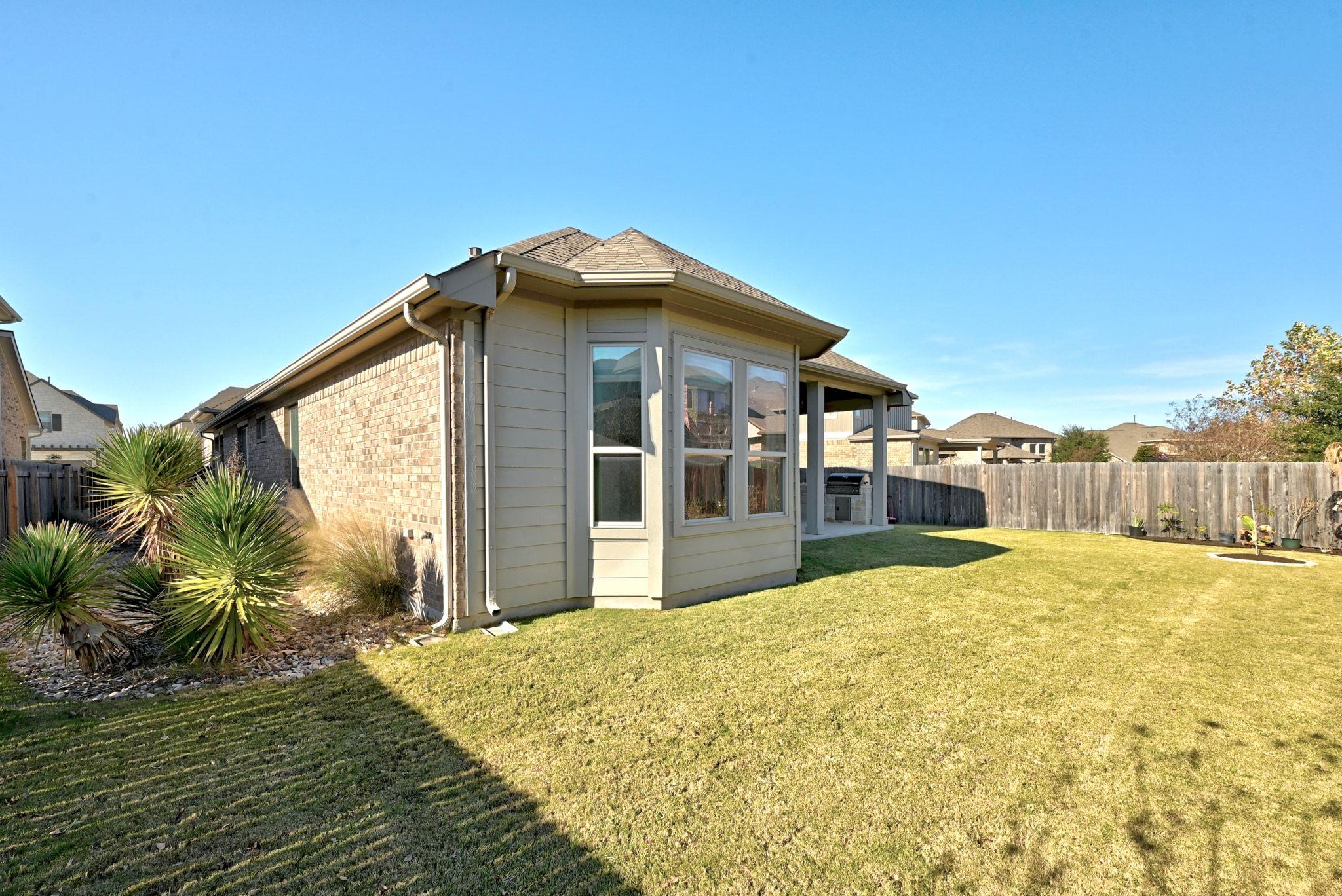 108 Leon LOOP