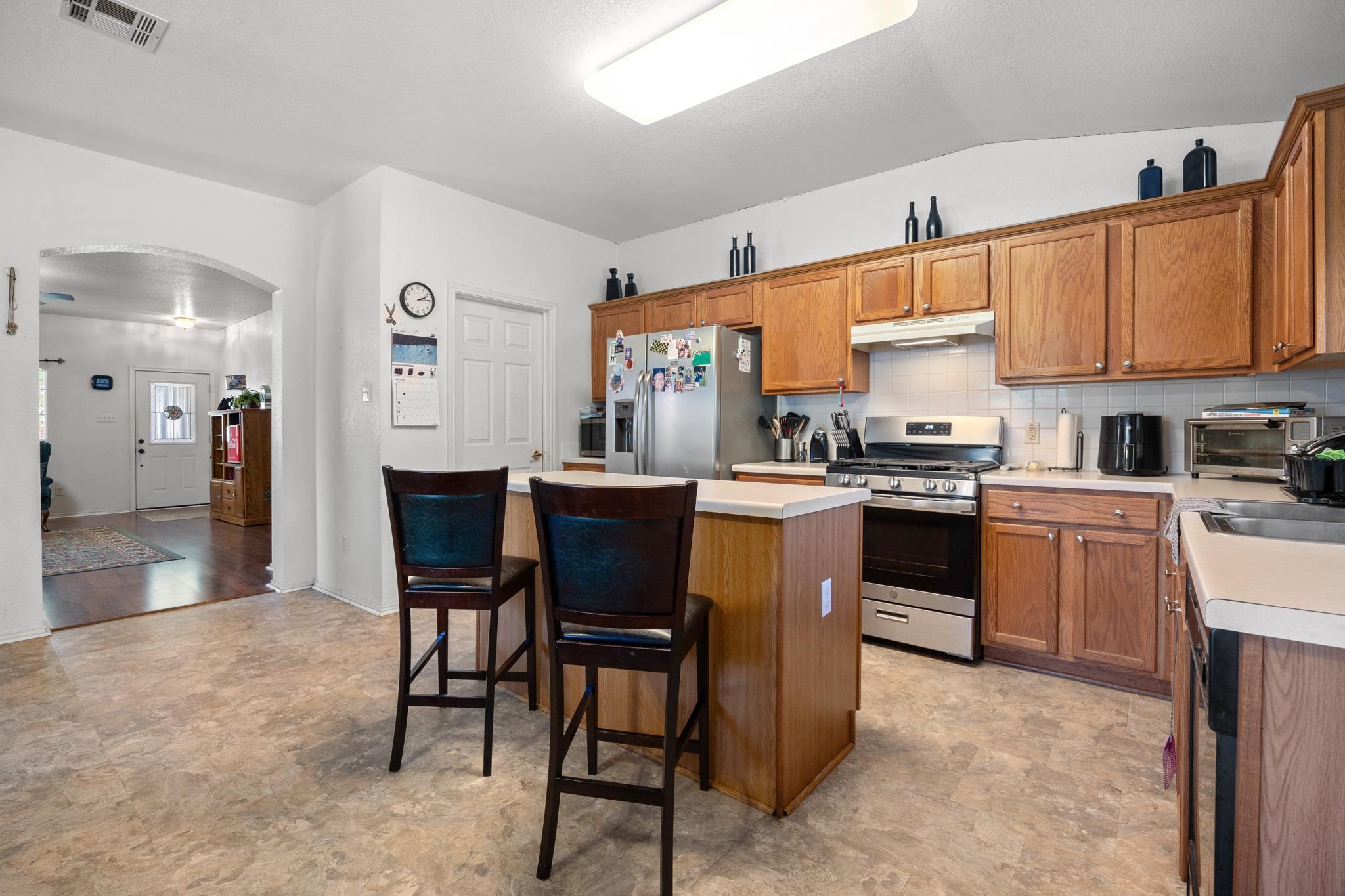2556 Vernell WAY