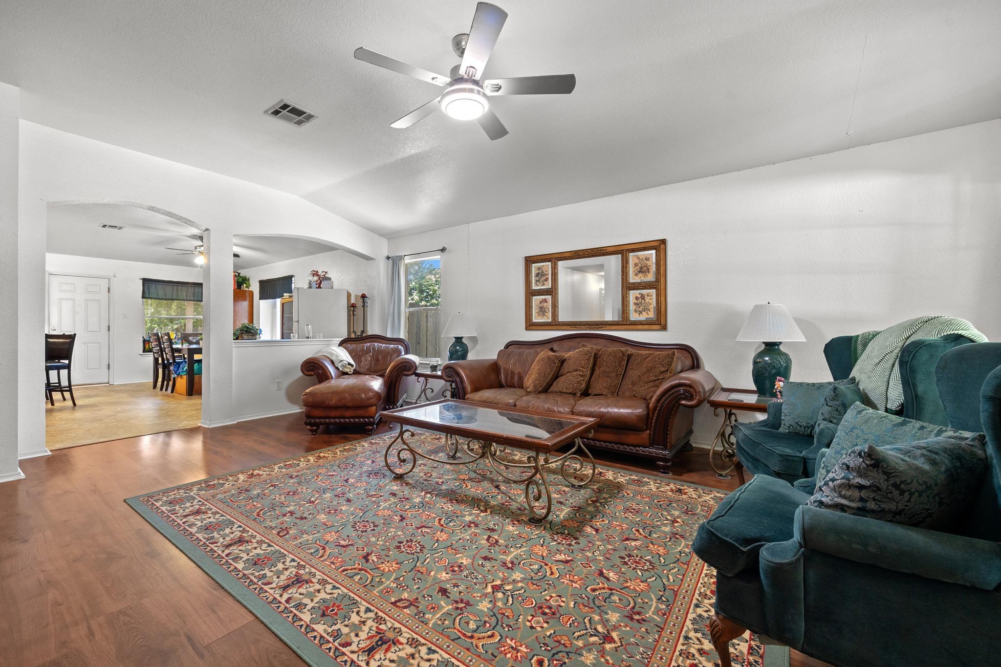 2556 Vernell WAY