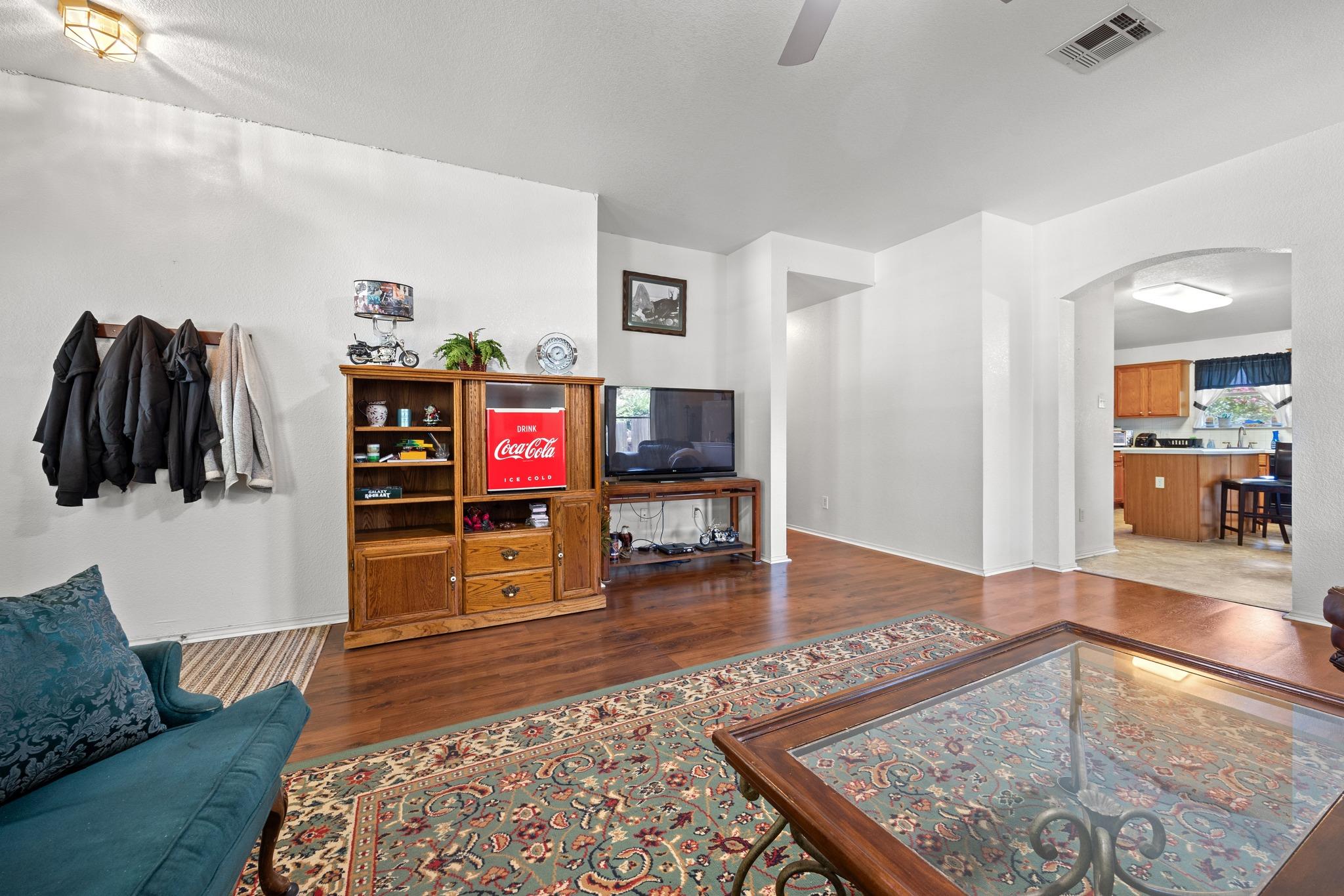 2556 Vernell WAY