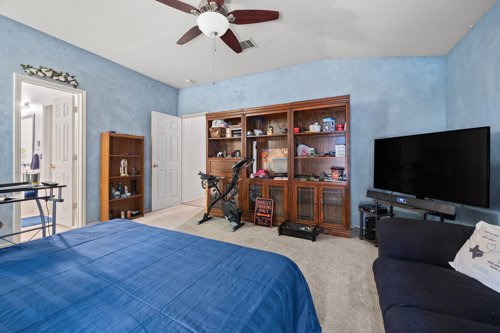 2556 Vernell WAY