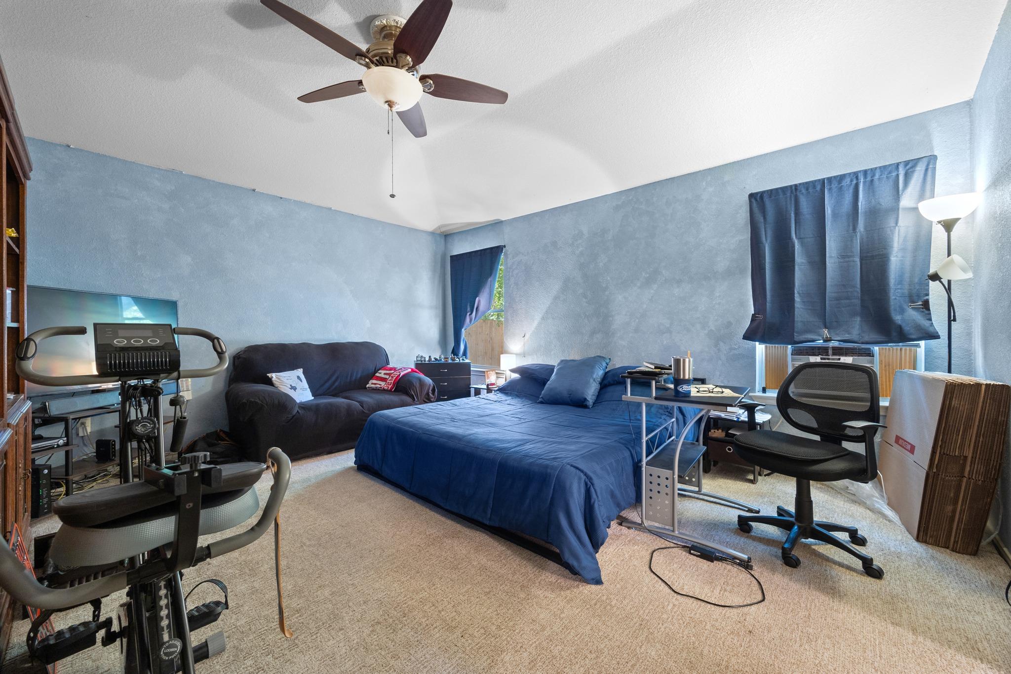 2556 Vernell WAY