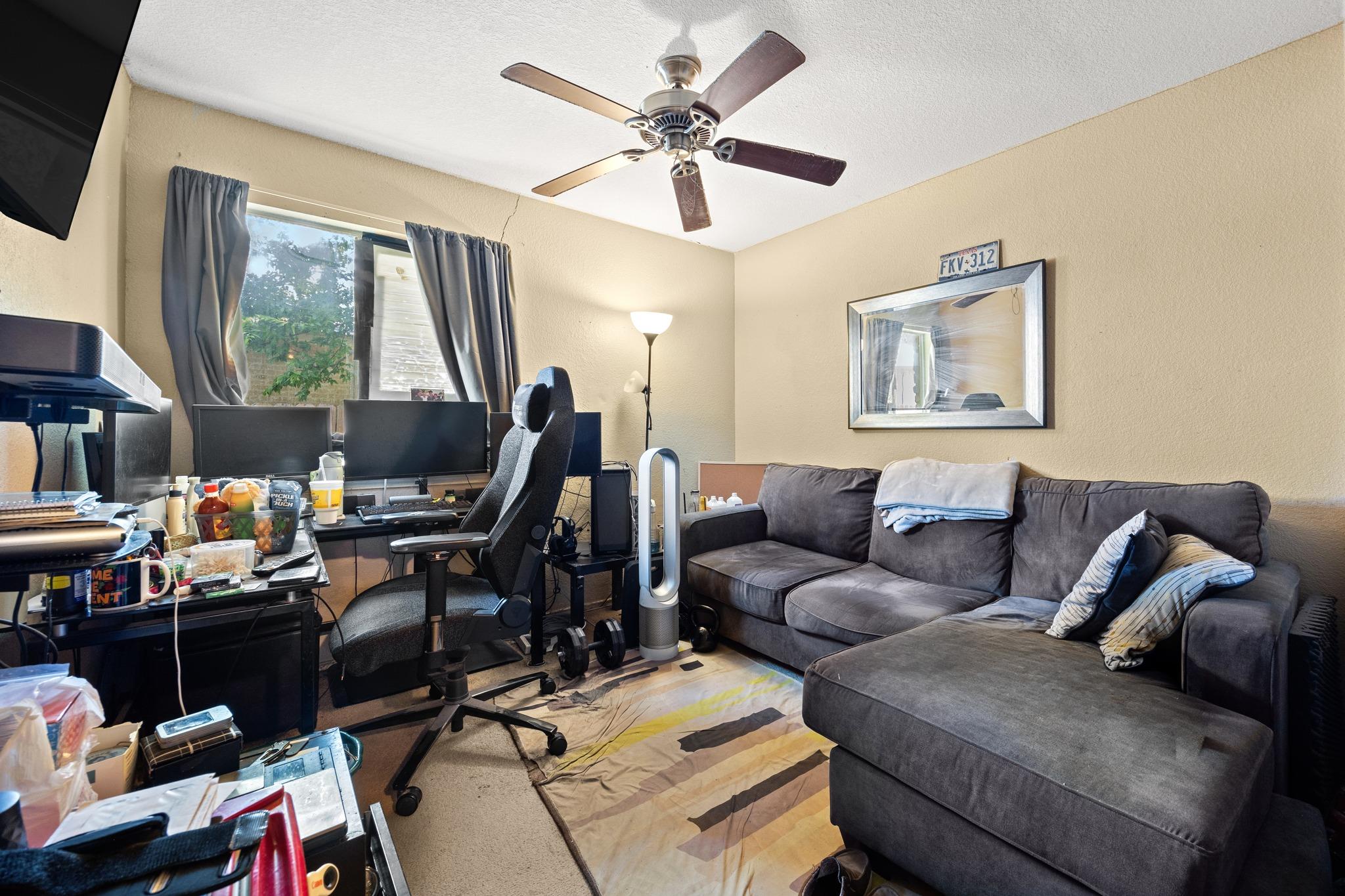 2556 Vernell WAY