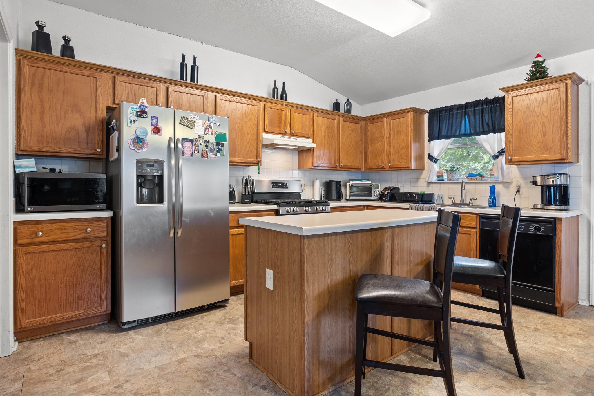 2556 Vernell WAY