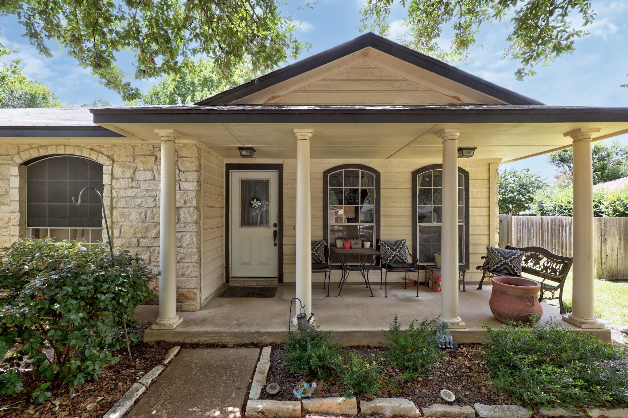 2556 Vernell WAY