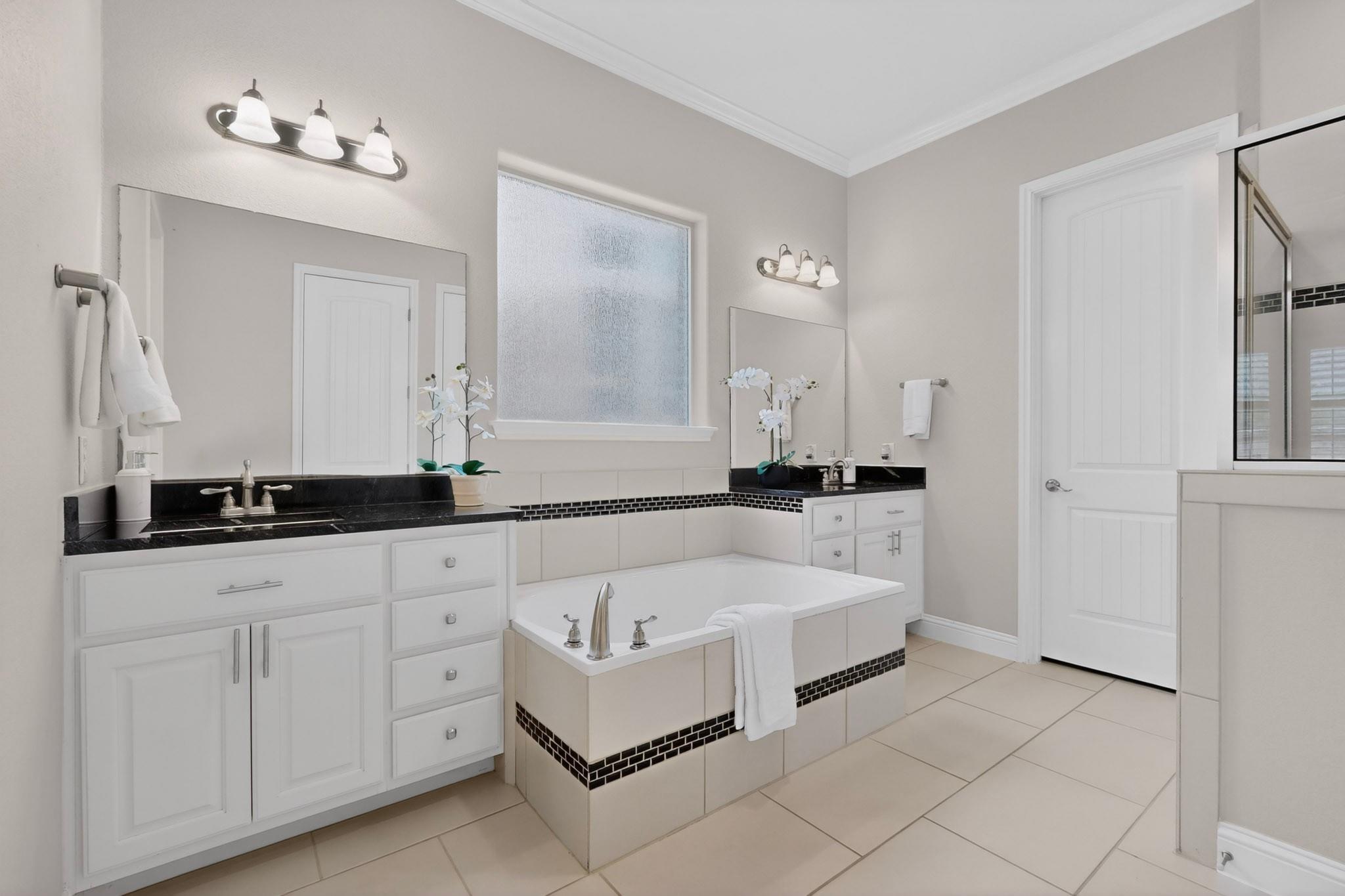 13900 Tyburn TRL