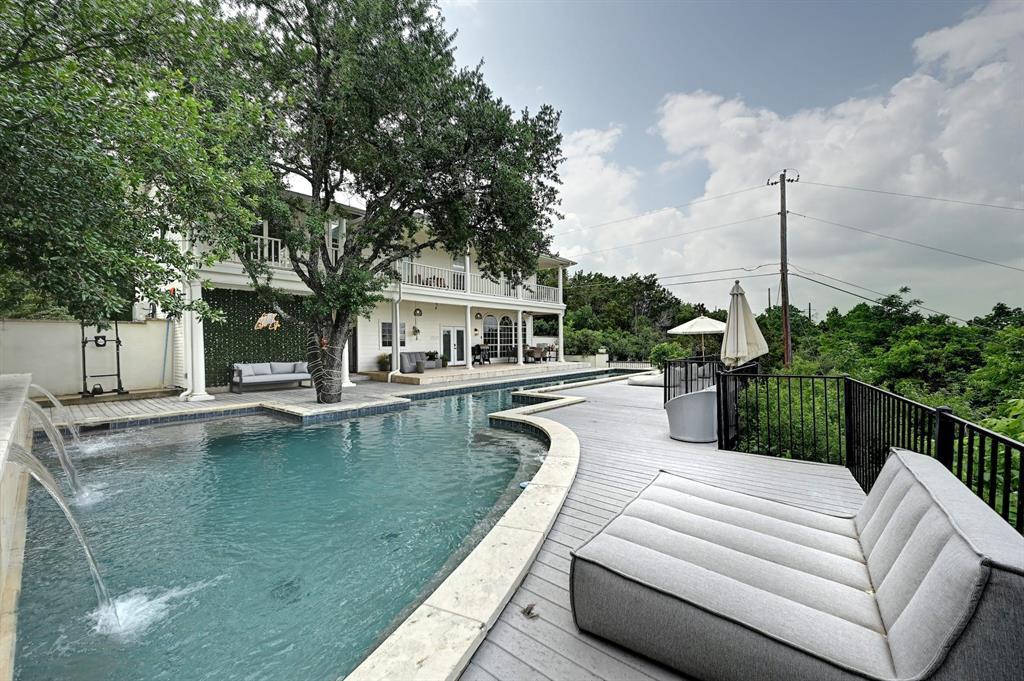 1604 Cliffwood DR
