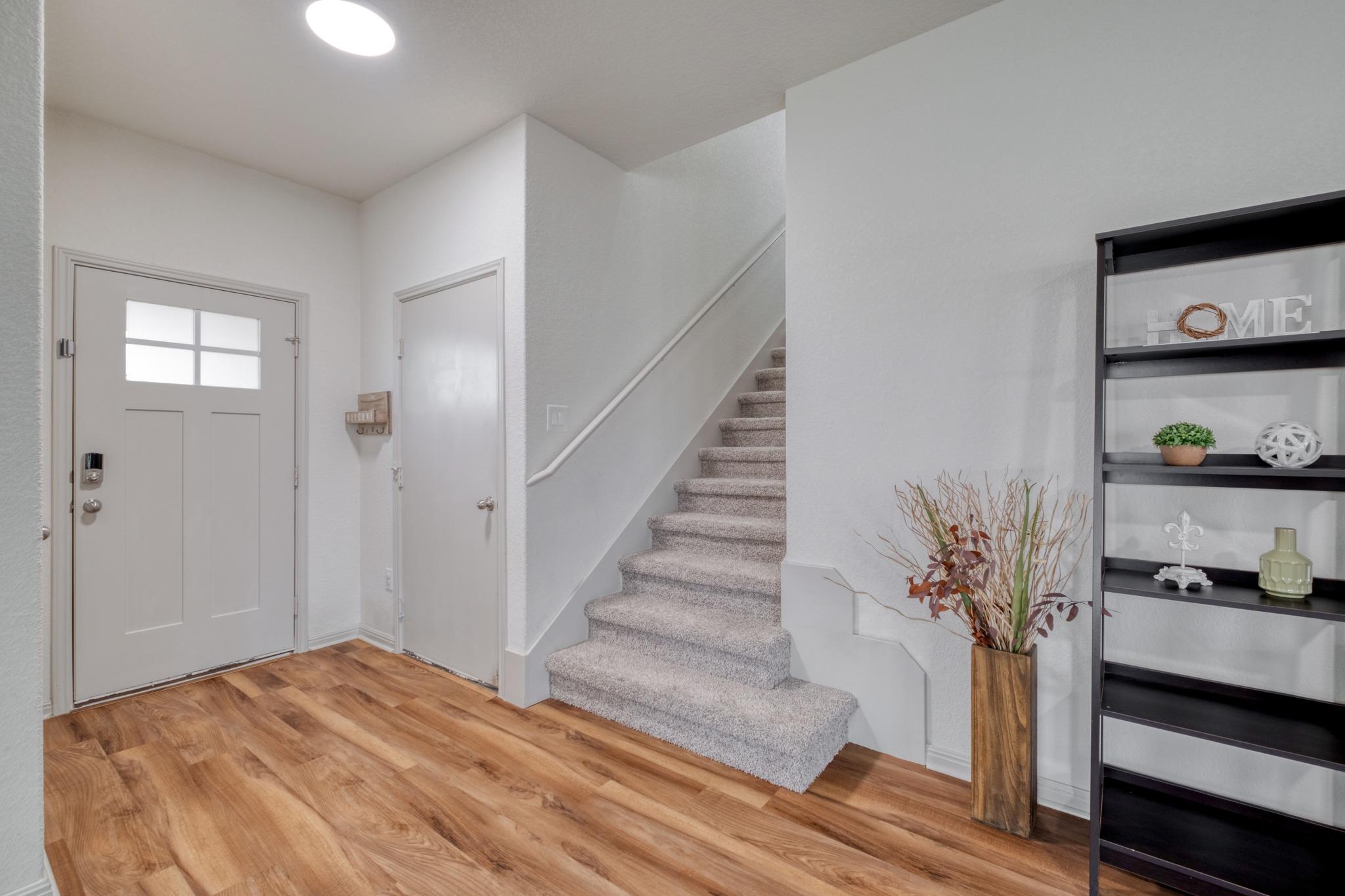 108 Kramer ST
