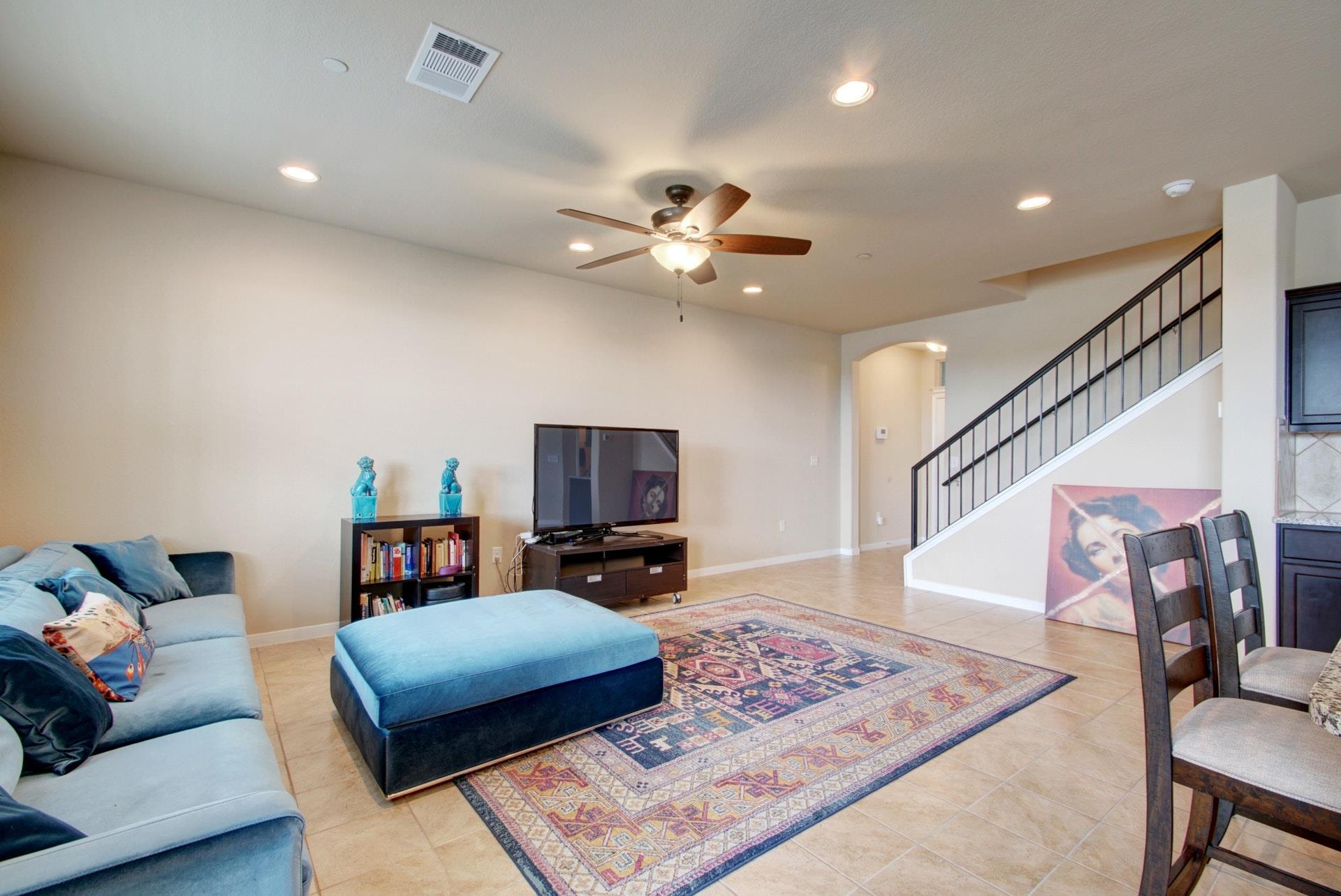 2880 Donnell DR # 2202