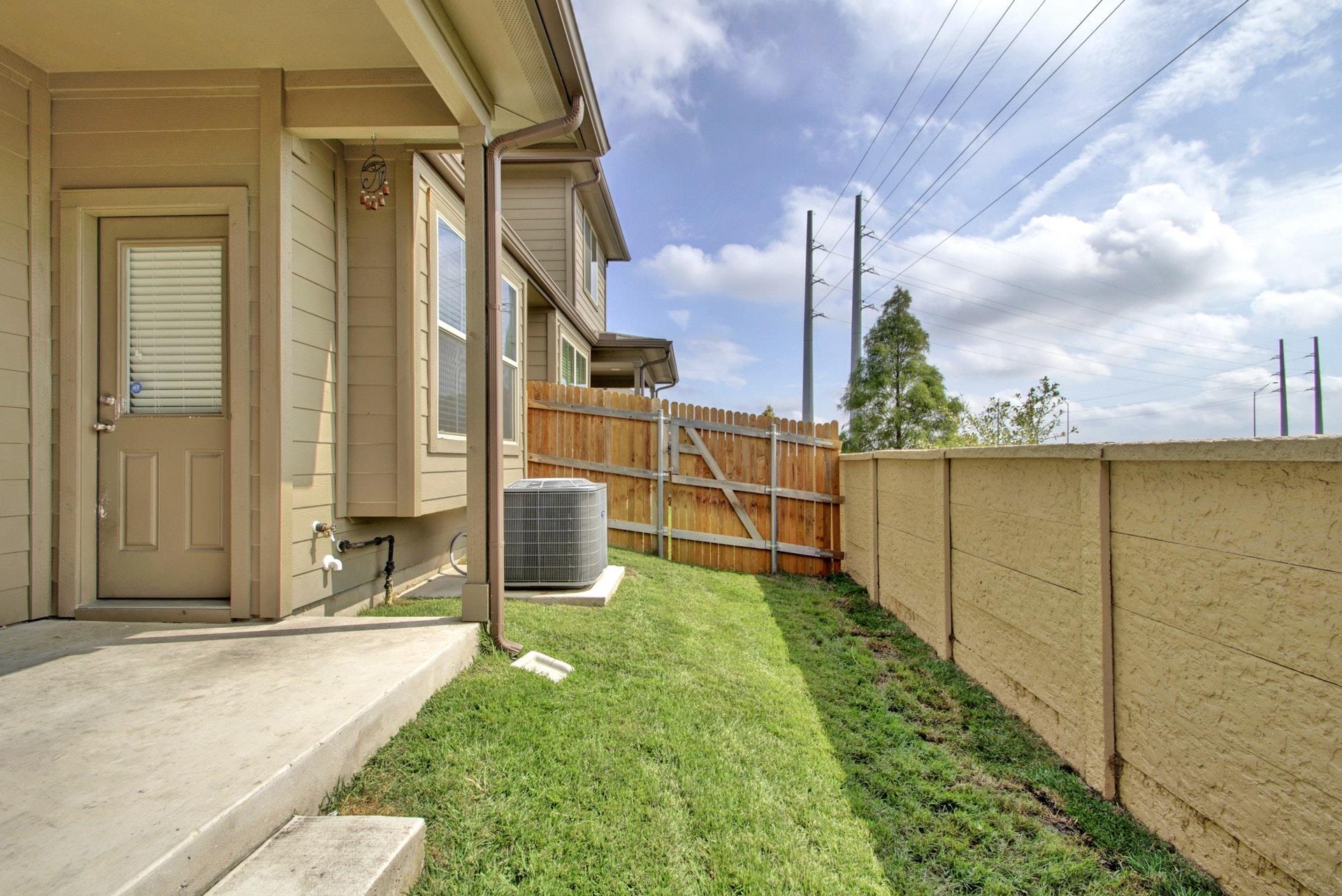 2880 Donnell DR # 2202