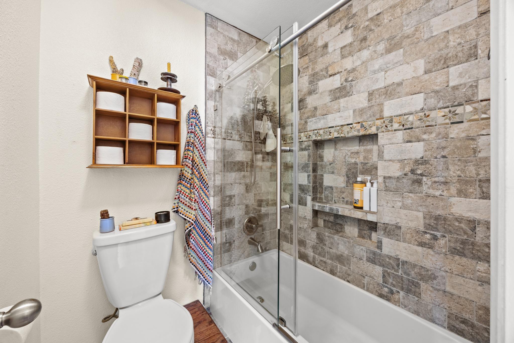 8906 Parkfield DR # B