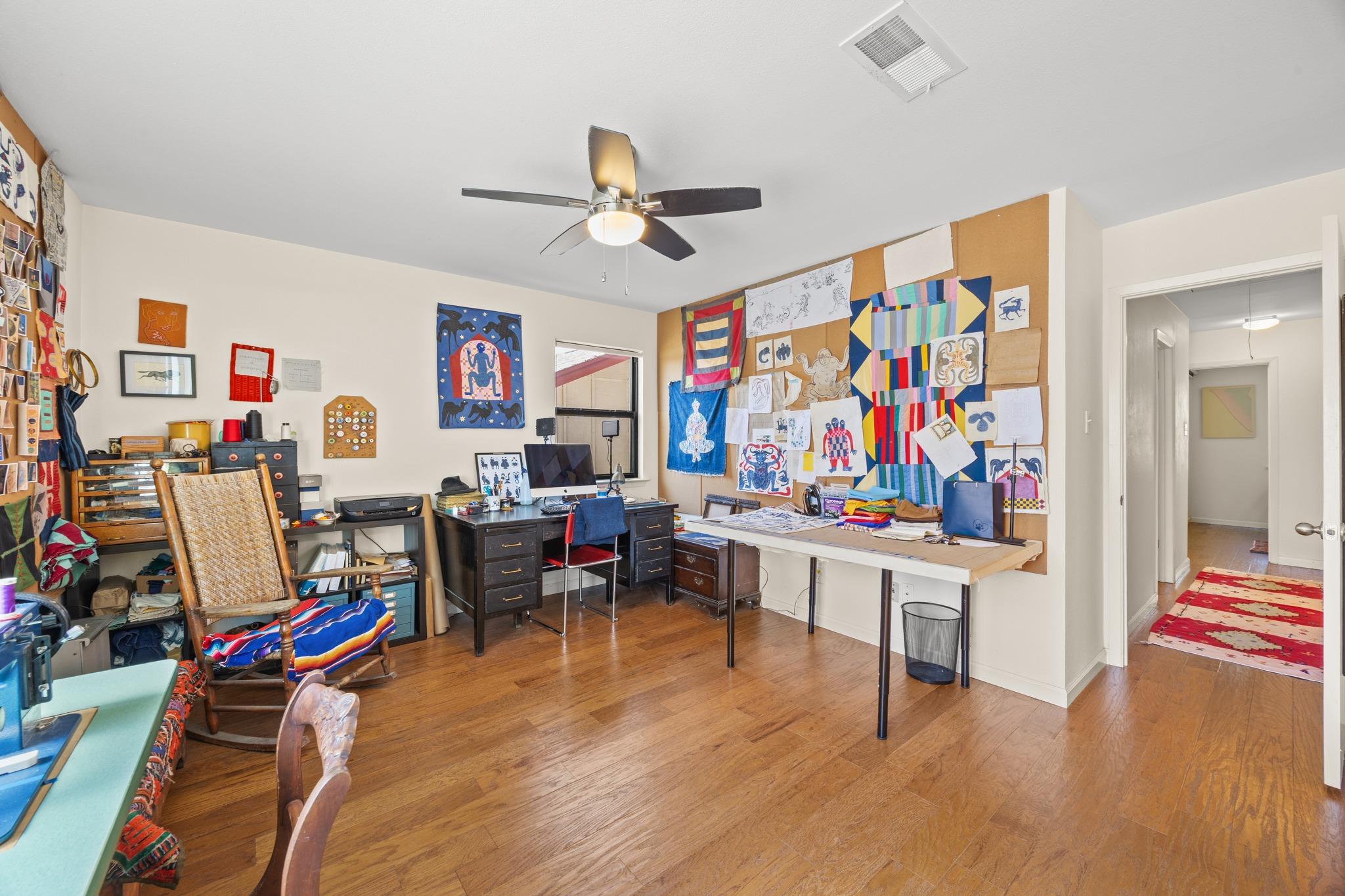 8906 Parkfield DR # B