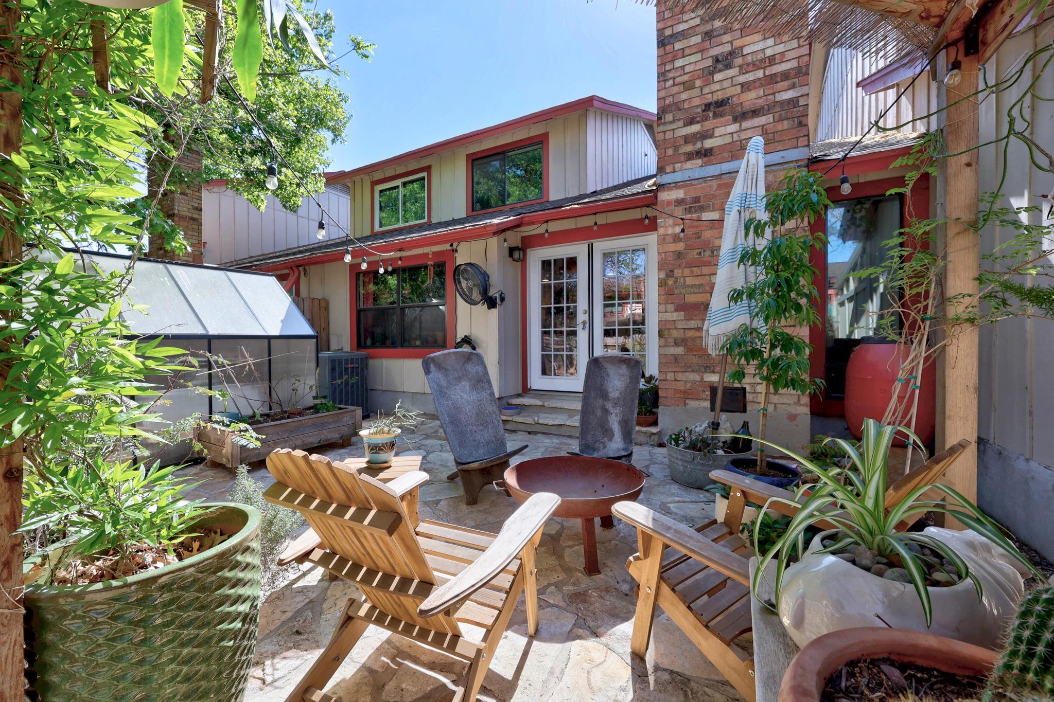 8906 Parkfield DR # B