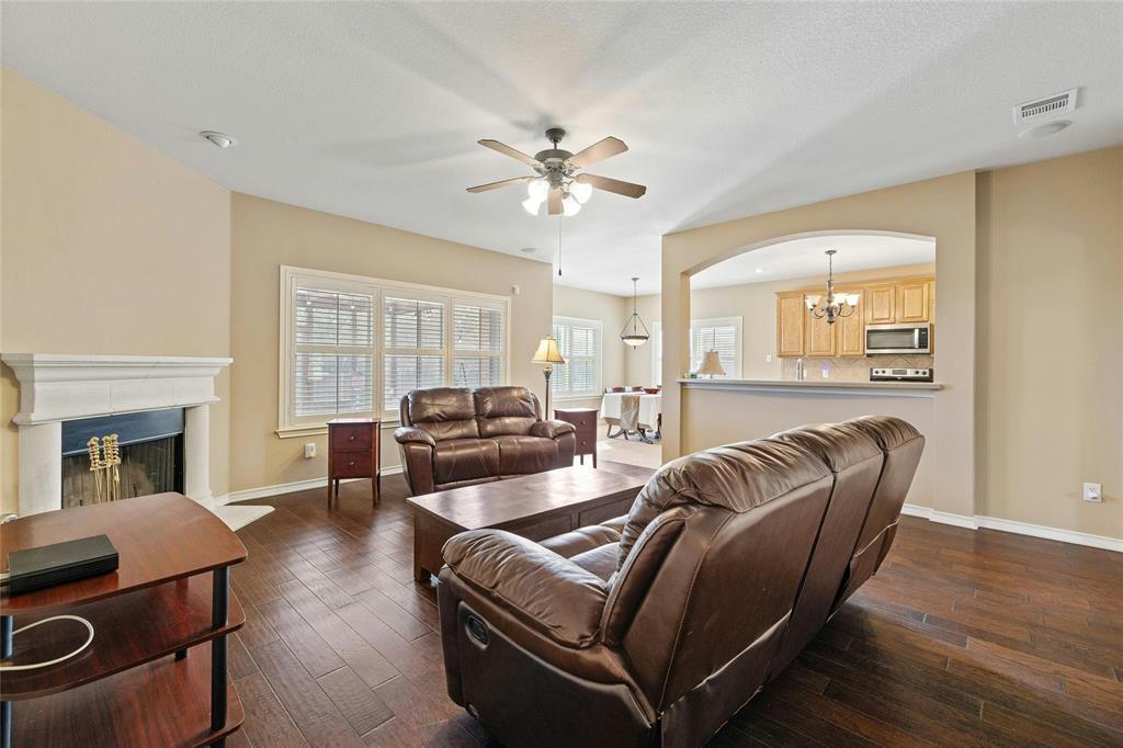 2603 White Stallion WAY