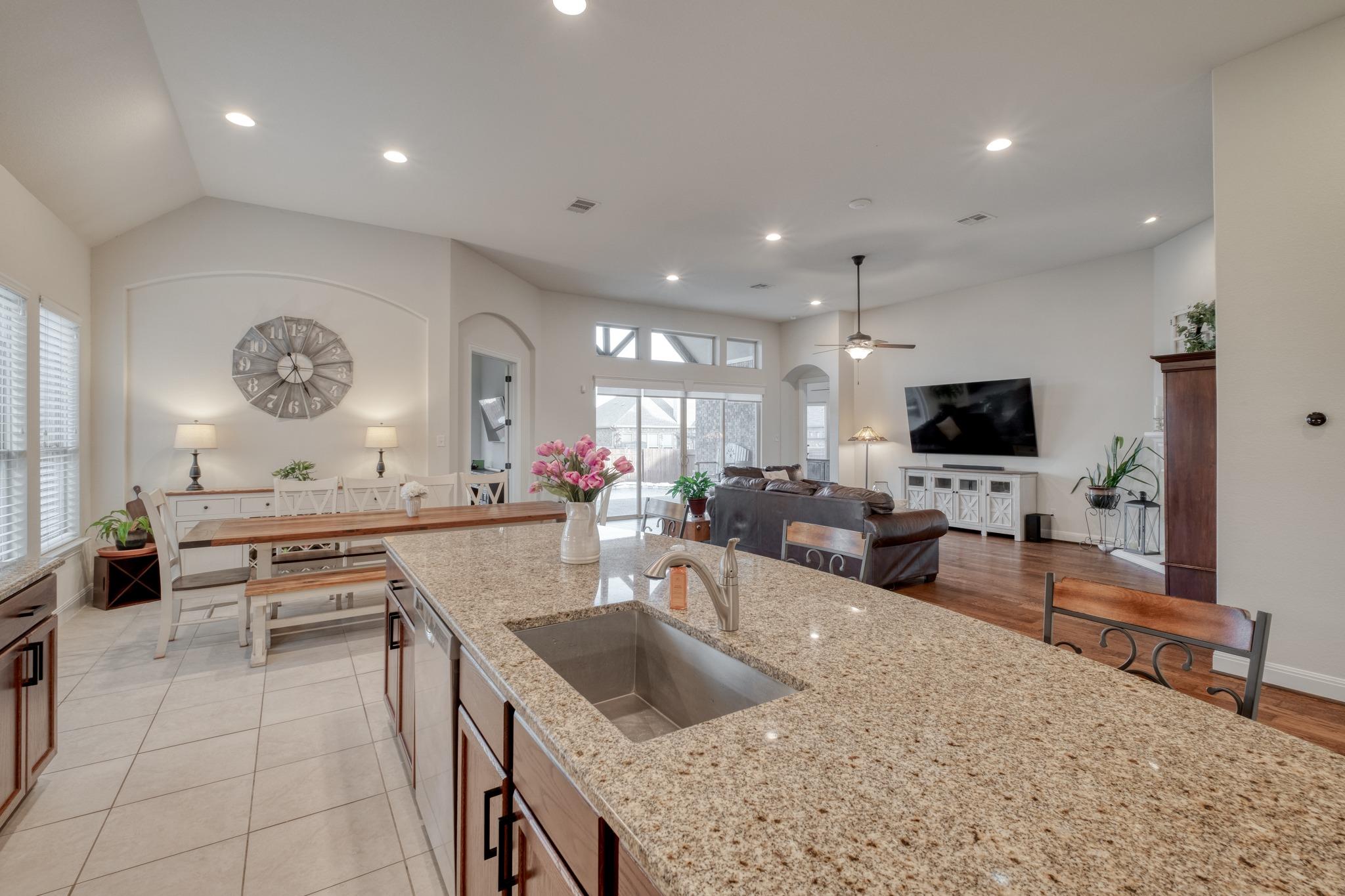 3613 Del Payne LN
