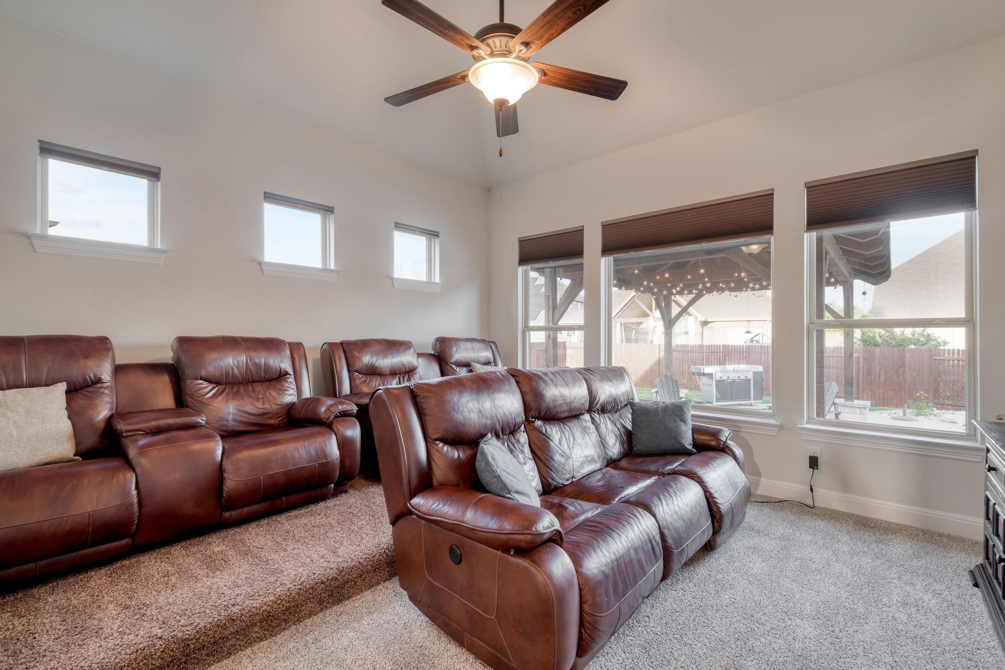 3613 Del Payne LN