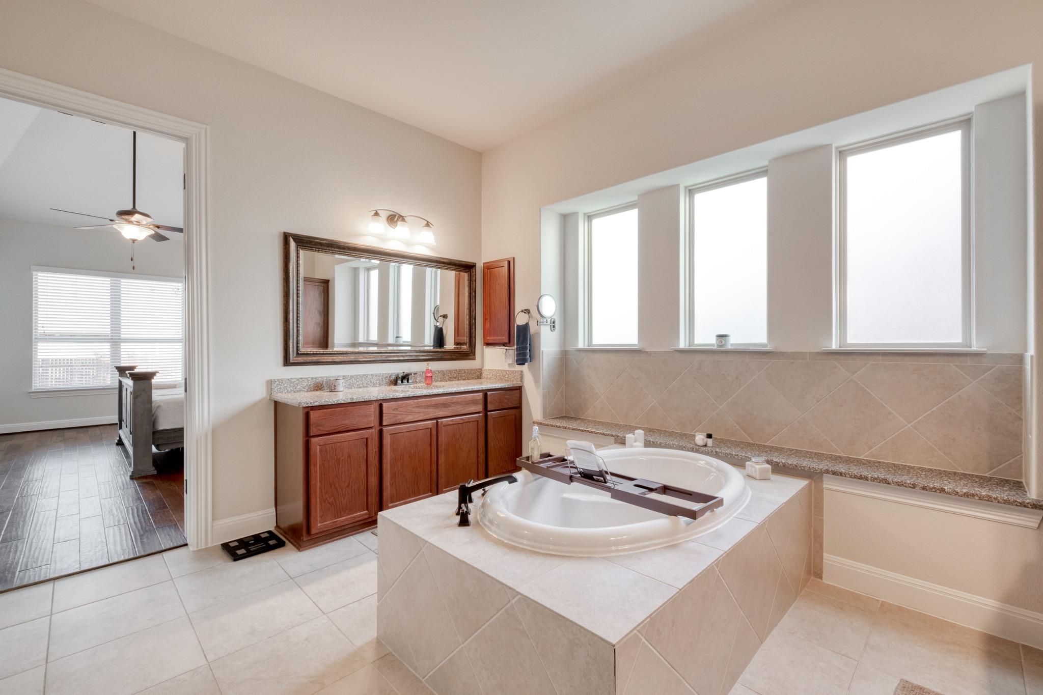 3613 Del Payne LN