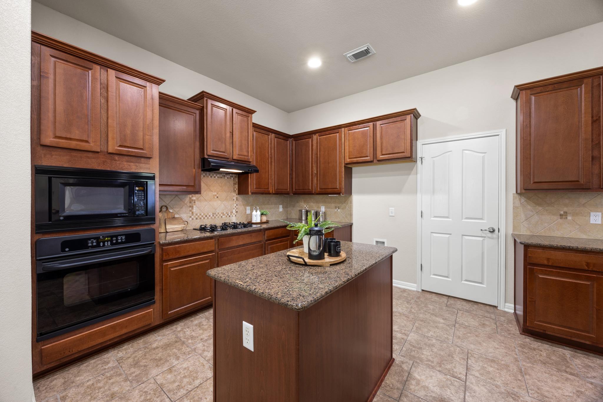 3509 Twin Branch DR