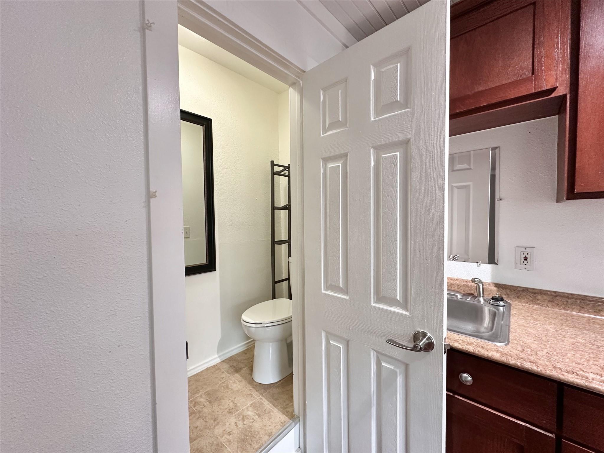 2103 E 16th ST Unit: Annex