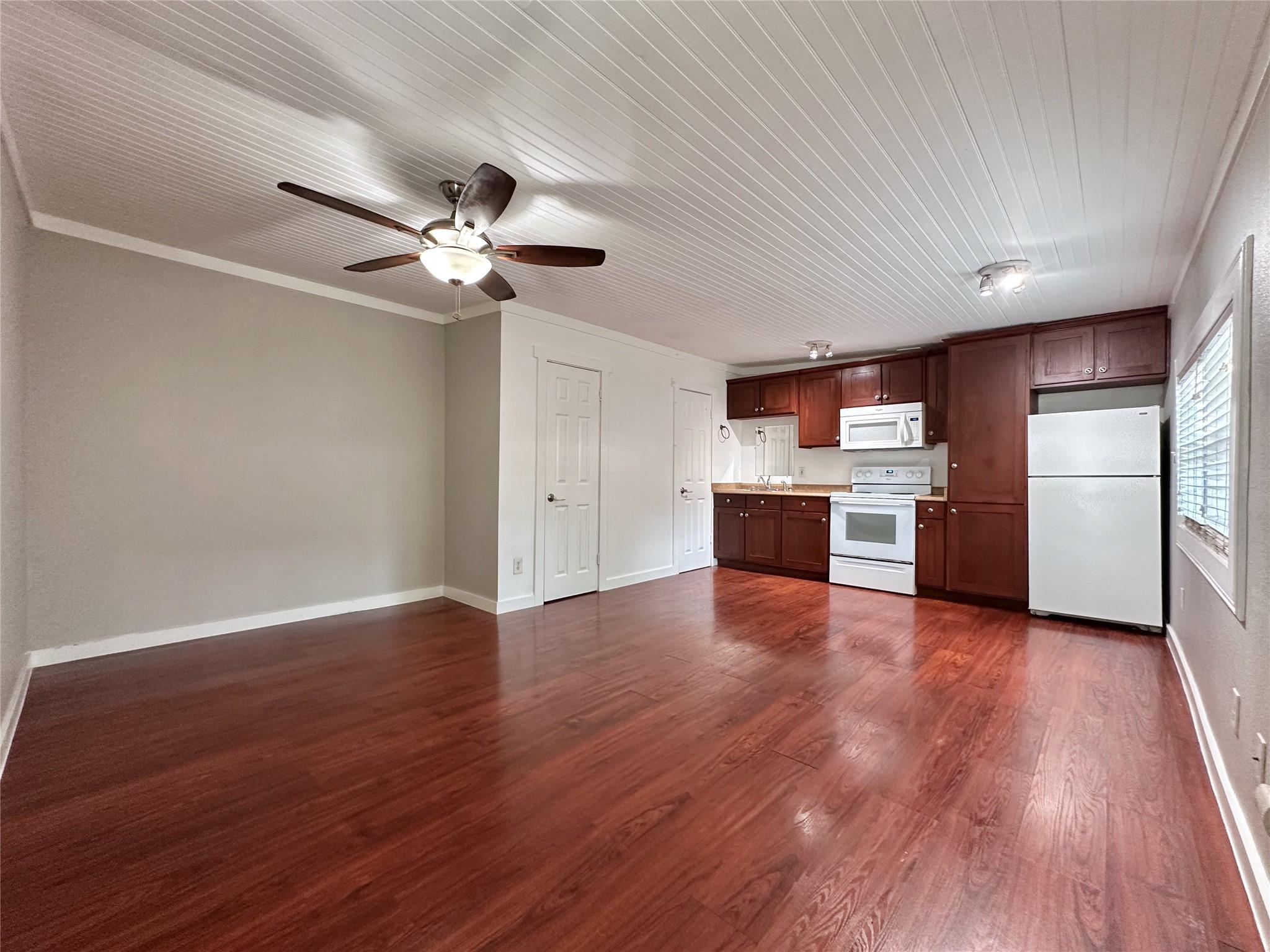 2103 E 16th ST Unit: Annex