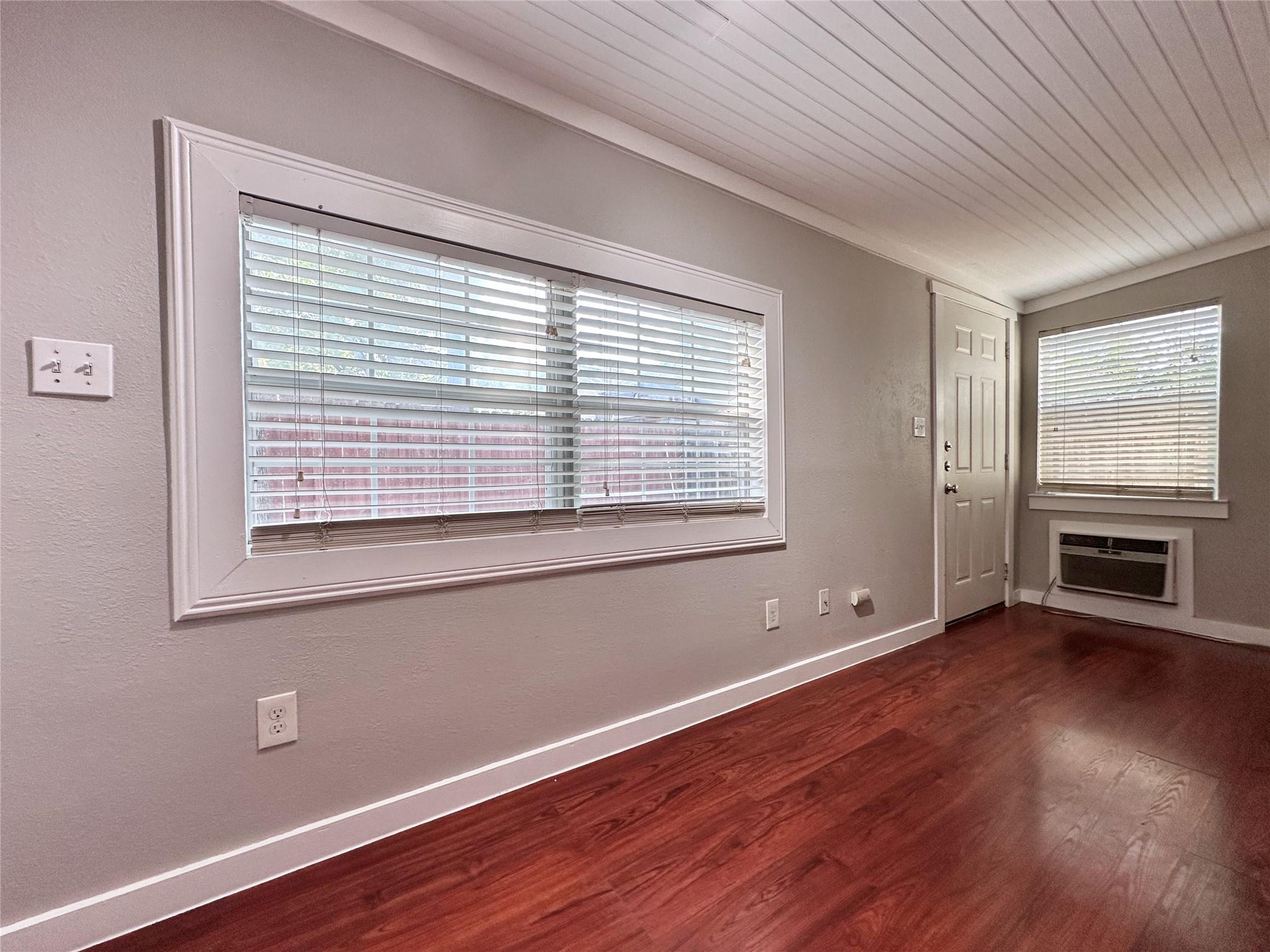2103 E 16th ST Unit: Annex